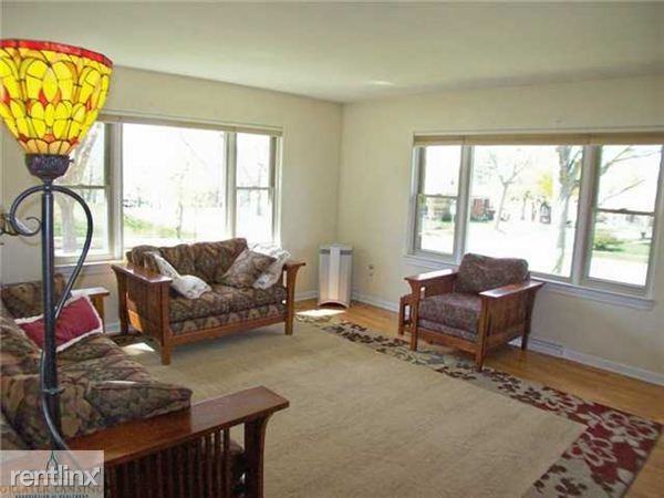 600 Pacific Pkwy - Photo 3 of 20