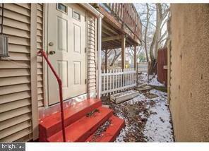 110 W Merchant Street - Photo 2 of 15