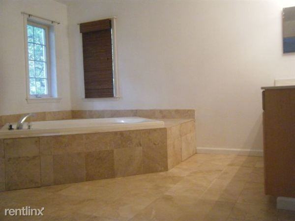 6927 Ohio River Blvd - Photo 2 of 9