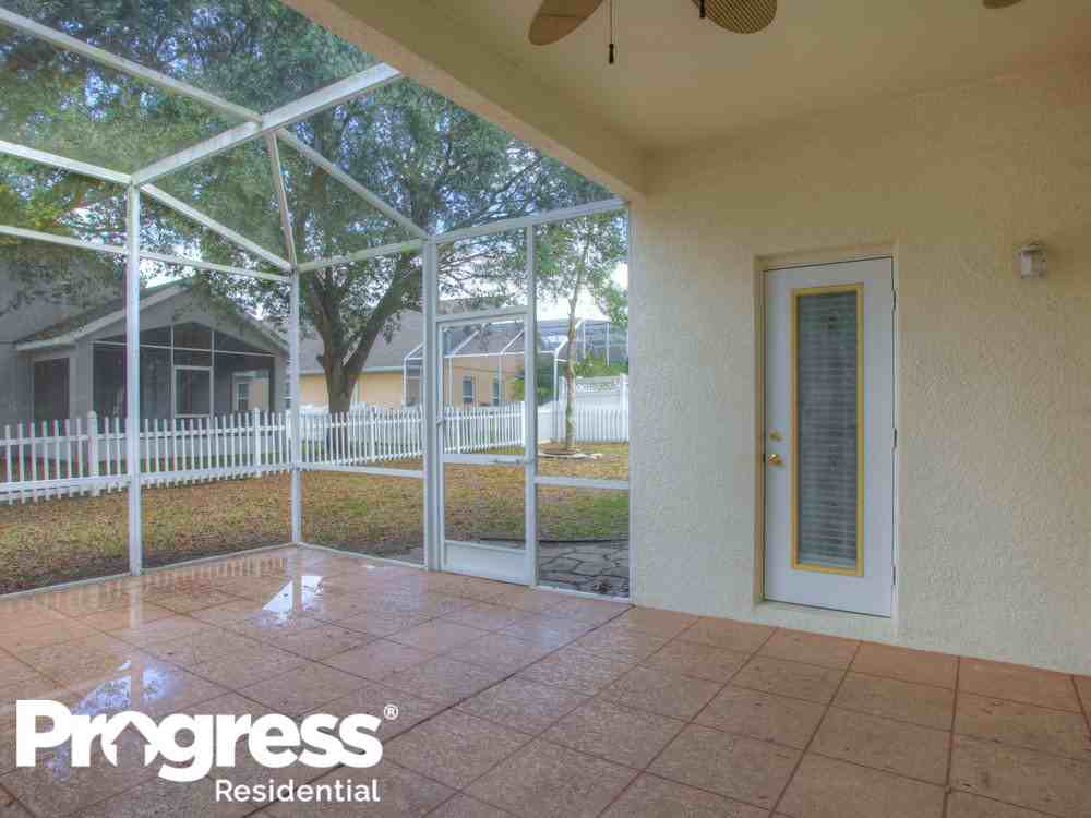 2842 Mayflower Loop - Photo 3 of 29