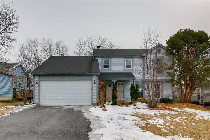 27W115 27w115 Chestnut Lane