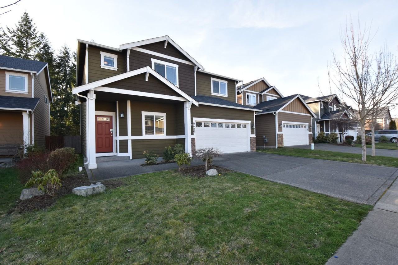 19426 90th Avenue Ct E - Photo 2 of 34