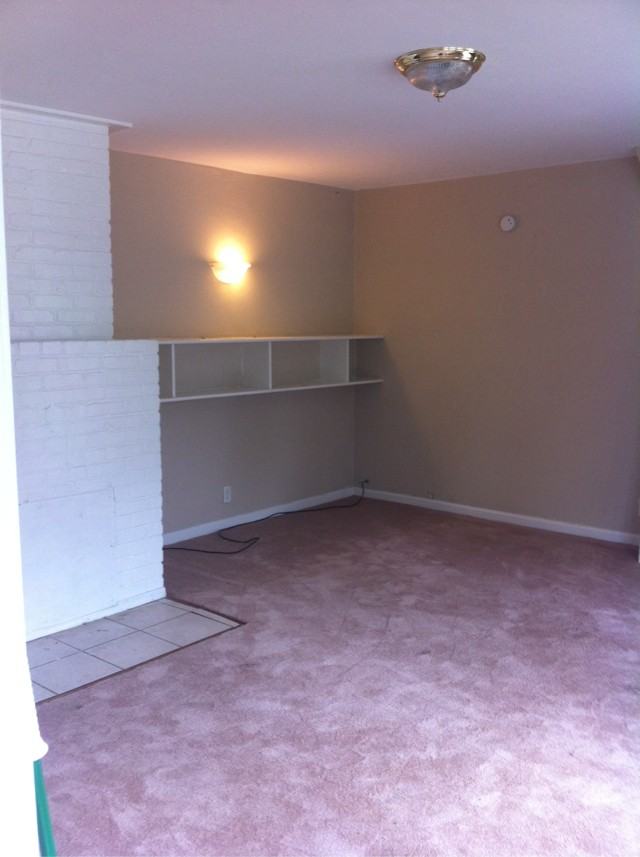 1032 Anderson St - Photo 2 of 6