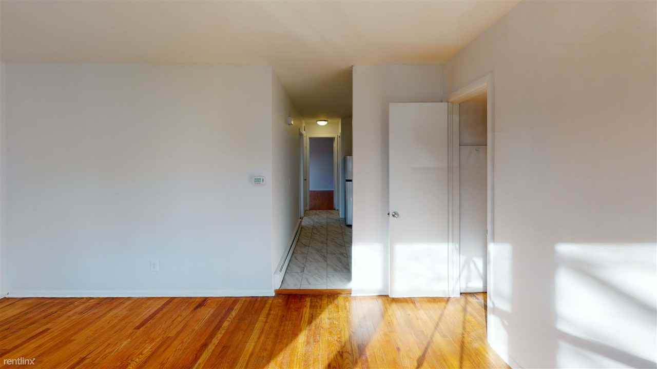 246 Sip Ave - Photo 3 of 8