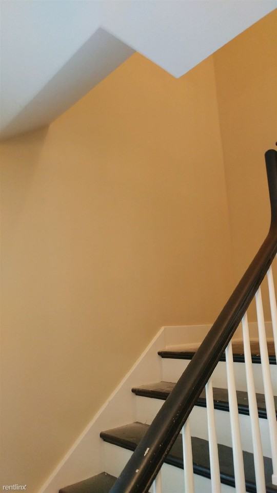 116 W Prospect St - Photo 3 of 10