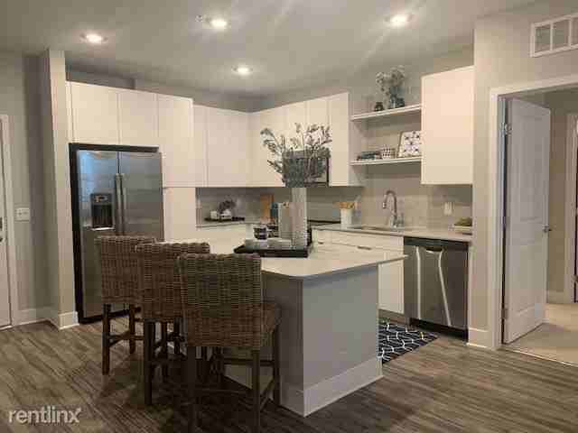 1872 Harmon Ave - Photo 2 of 9