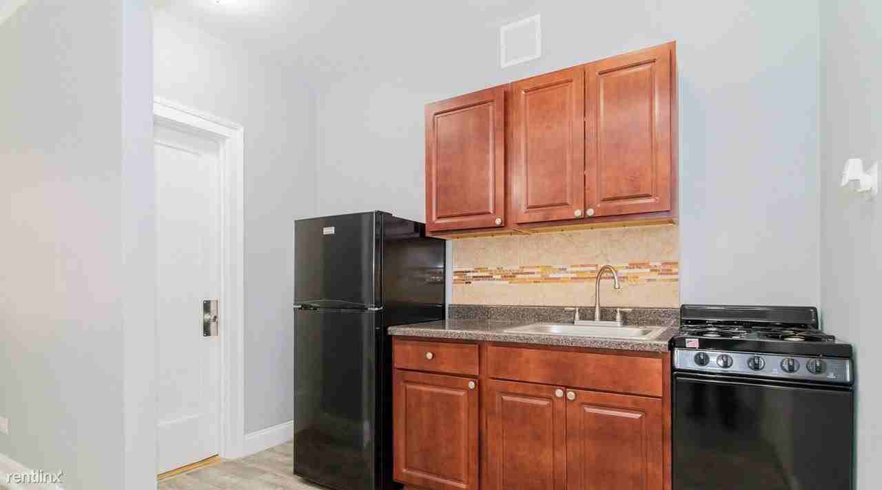 Morse and Ashland - Photo 3 of 6