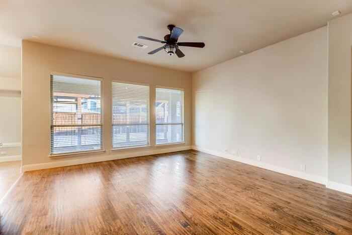 705 Lighthouse Lane - Photo 2 of 18