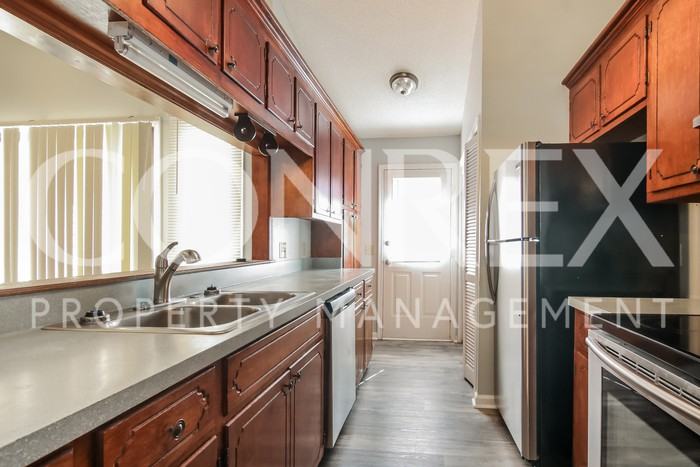 136 Field Pine Avenue - Photo 2 of 8