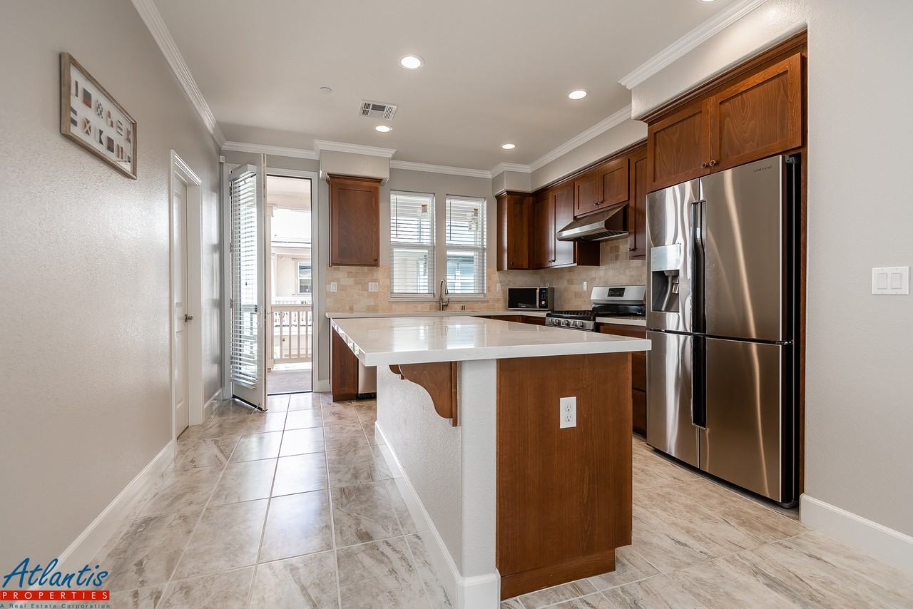 784 Bramble Terrace - Photo 2 of 17