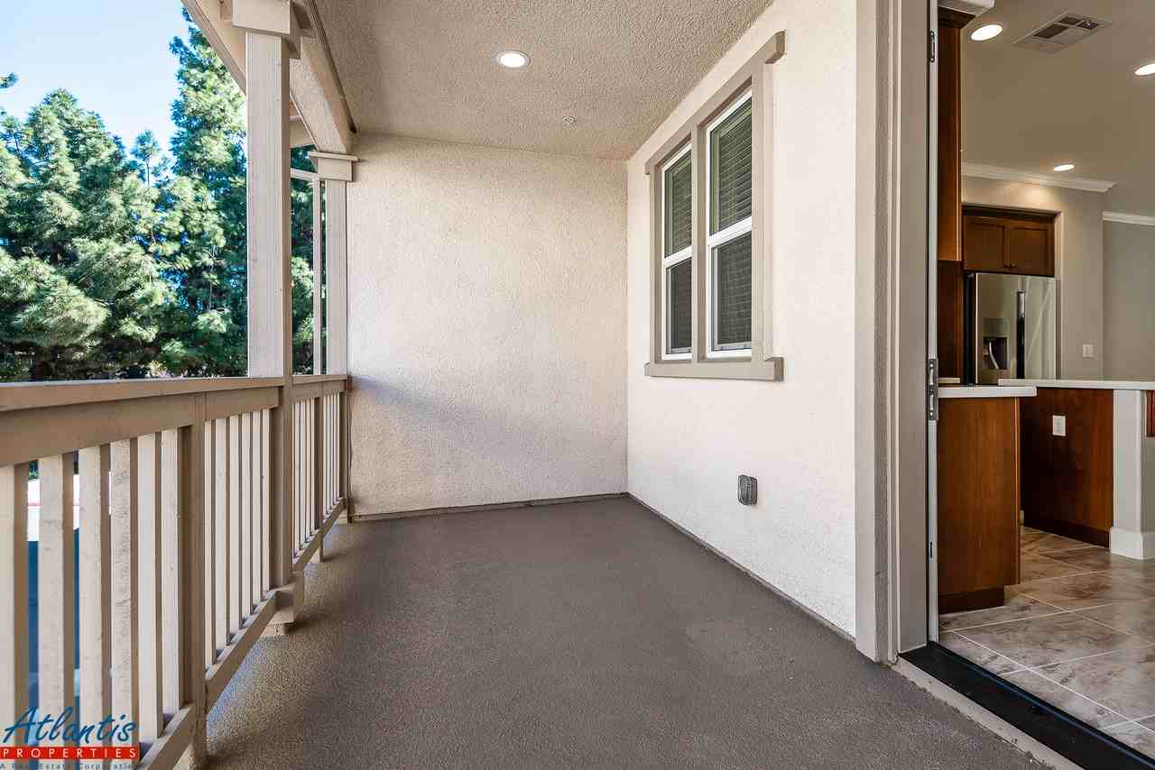 784 Bramble Terrace - Photo 3 of 17
