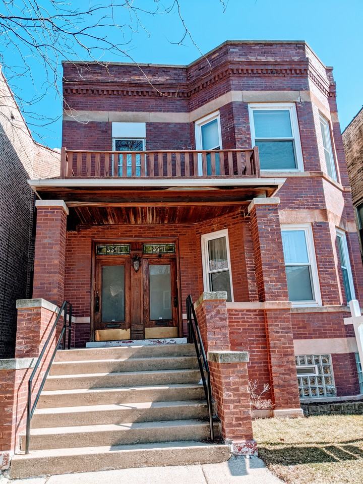 3541 N Oakley Ave, Chicago, IL 60618, USA - 2 unit Rentals | Zumper