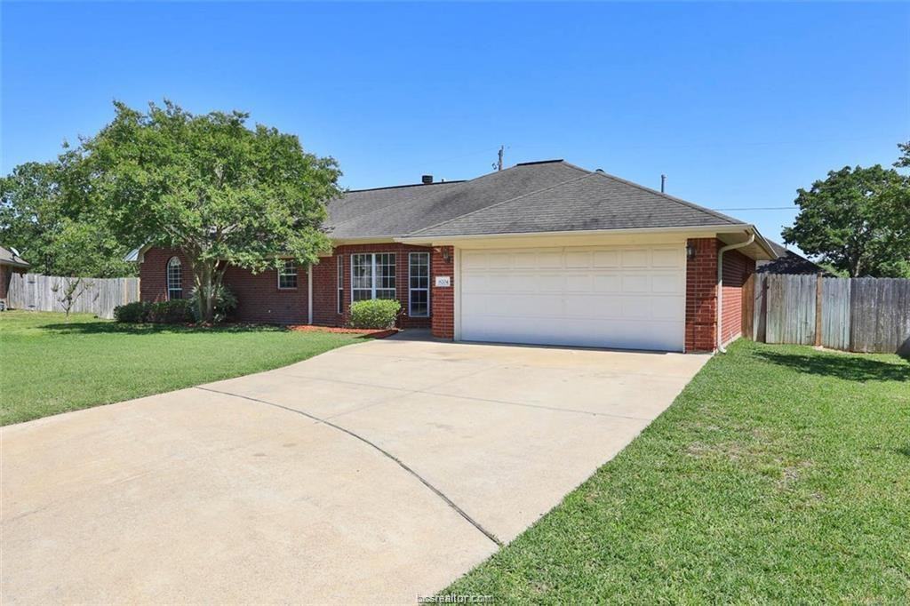 6204 Stratford - Photo 2 of 22