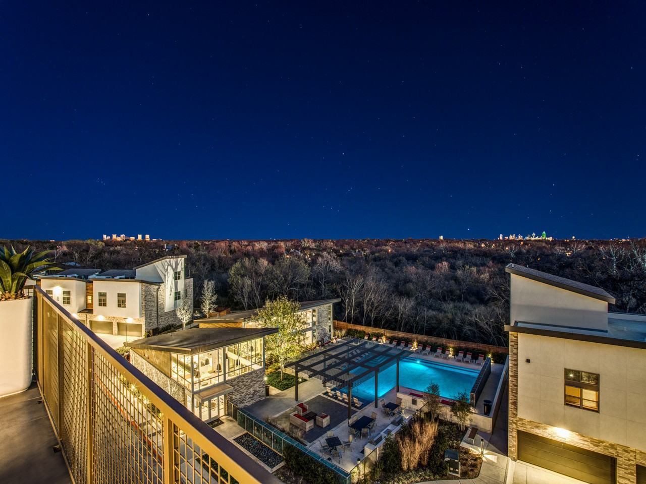 Aura Bluffview Apartments 3900 W Northwest Hwy, Dallas, TX 75220 Zumper