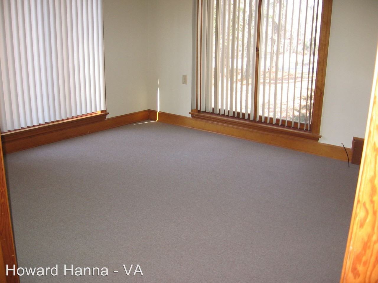 345 Fleetwood Avenue - Photo 2 of 20