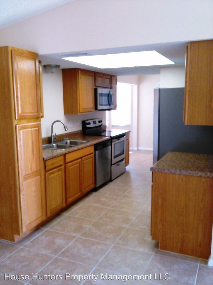 207 Periwinkle Rd - Photo 2 of 9