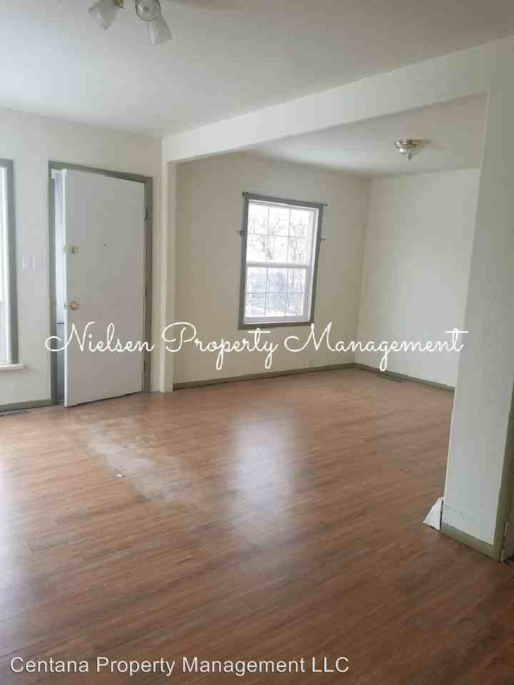 1005 E. Commercial - Photo 3 of 16