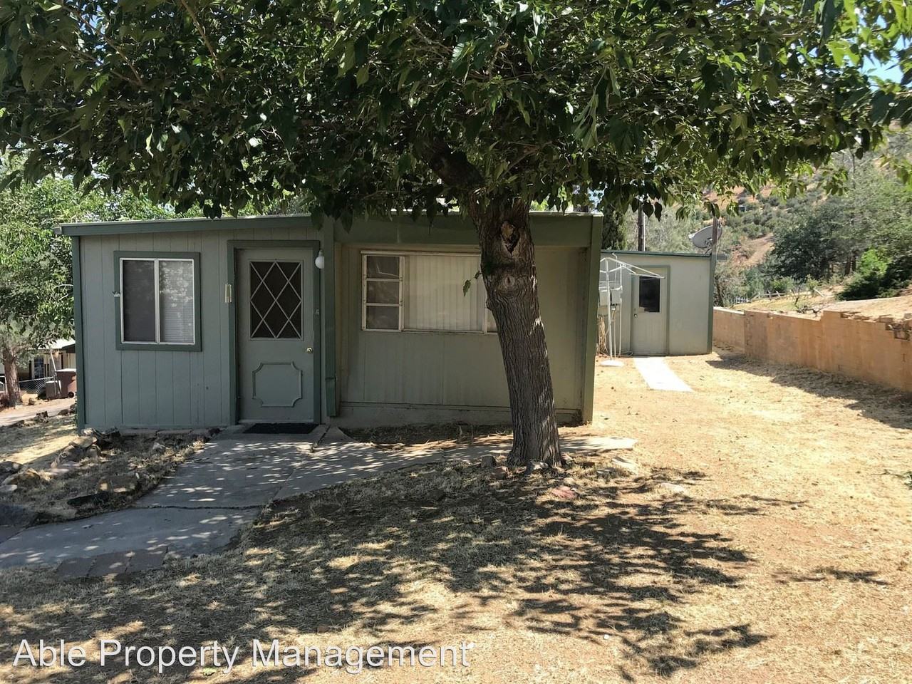 222 Roby Ln - Photo 2 of 7