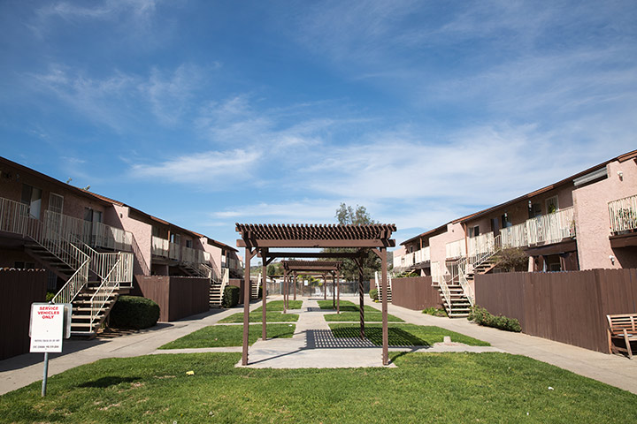 716 Broadway - Photo 3 of 12