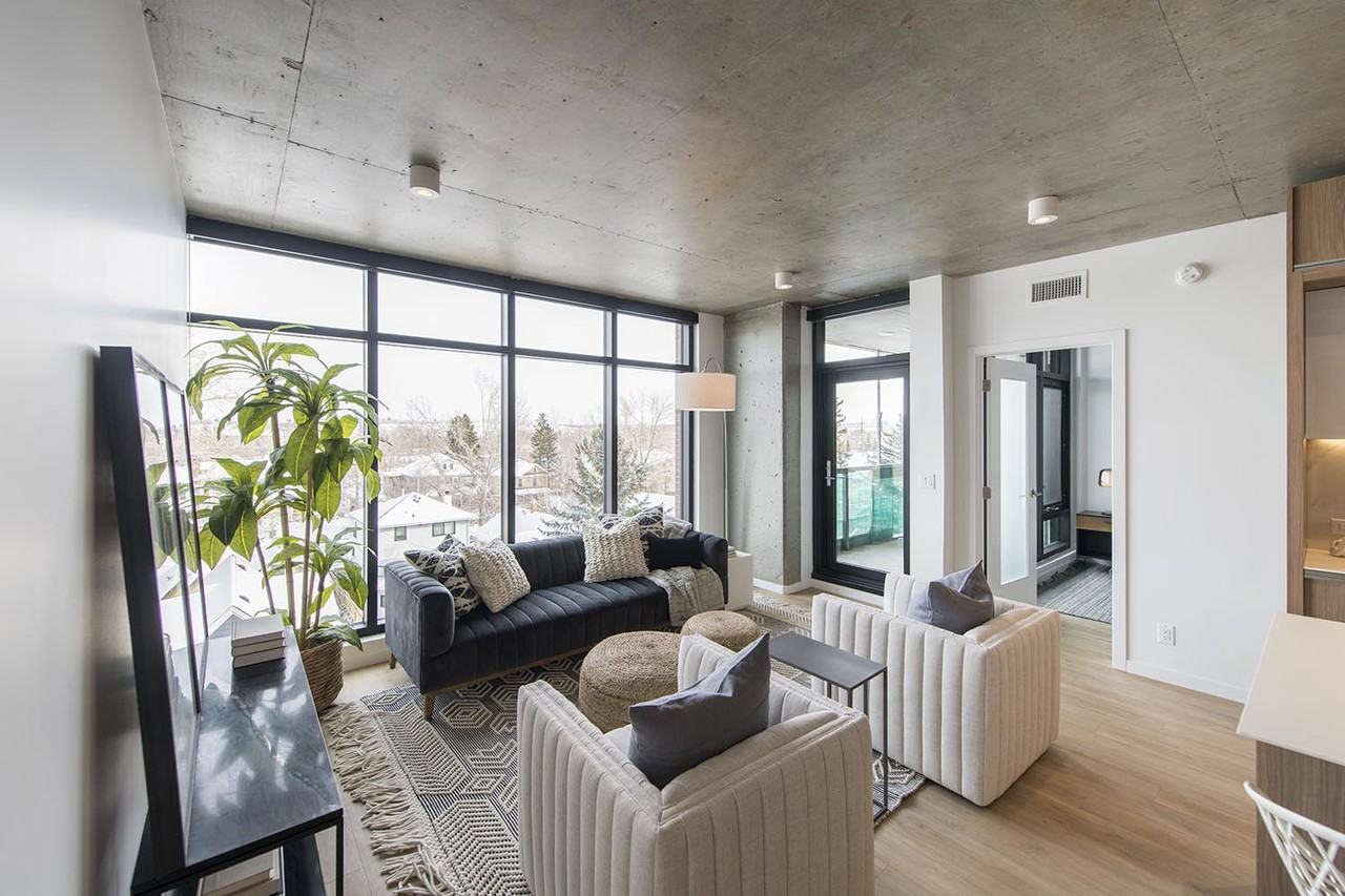 South Bank - Photo 3 of 8