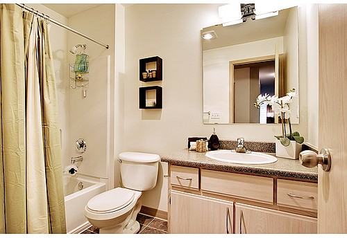 14611 Admiralty Way - Photo 5 of 15