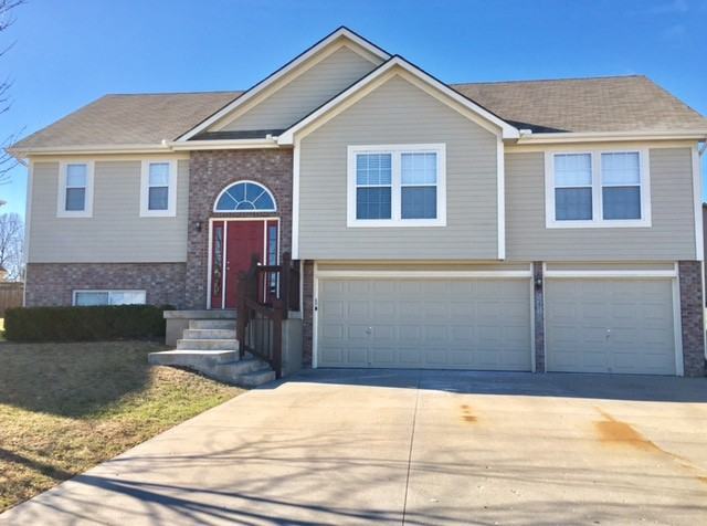 5410 Larson Avenue - Photo 2 of 23