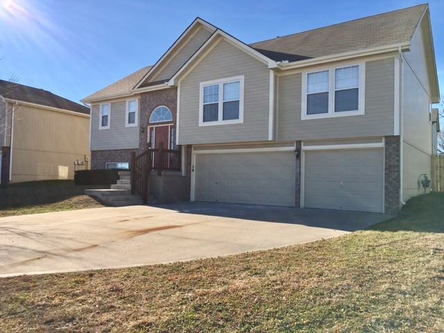 5410 Larson Avenue - Photo 3 of 23