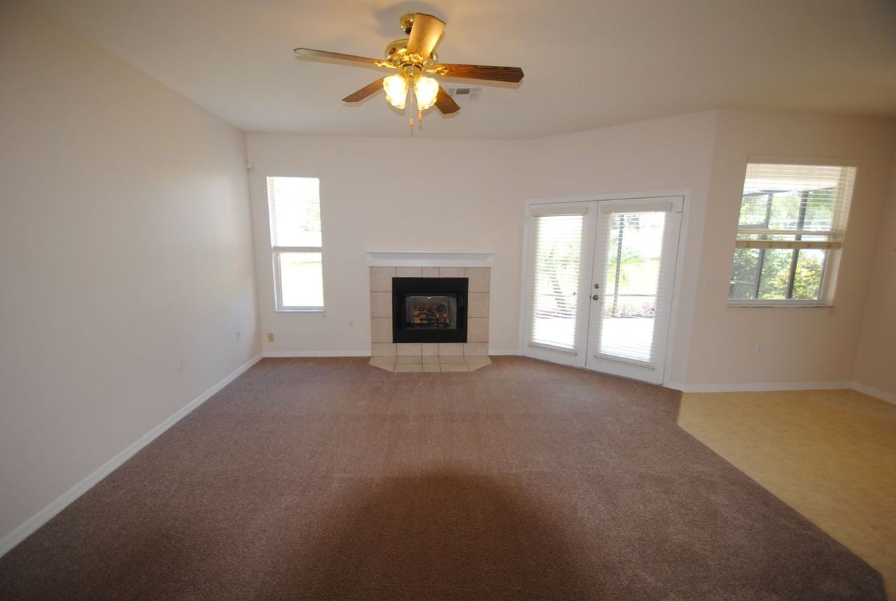 16018 Arrowhead Trl - Photo 2 of 19