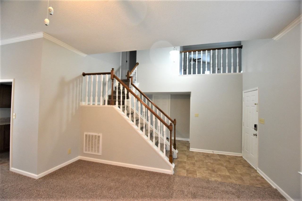 8237 Brynmar Dr - Photo 2 of 20