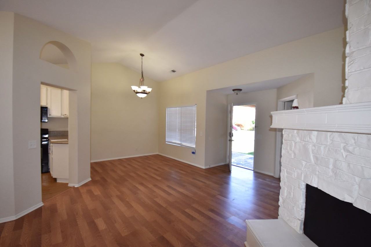 24539 Camino Mirabella - Photo 3 of 17