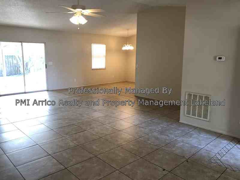 101 Rebecca Dr Ne - Photo 2 of 16