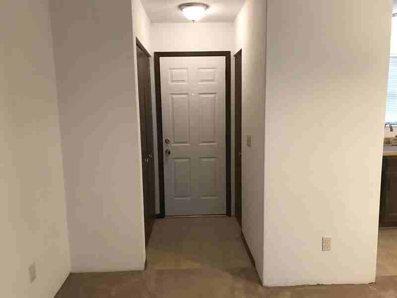 131 Ashley Drive - Photo 3 of 15