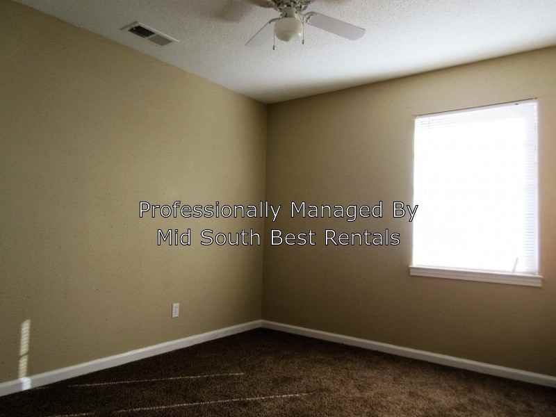 4264 Westmont St - Photo 3 of 7