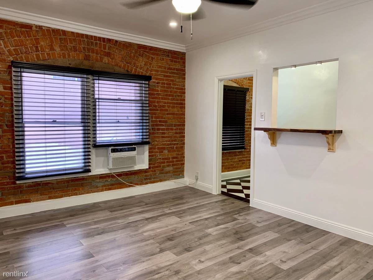 336 N Berendo St - Photo 3 of 6