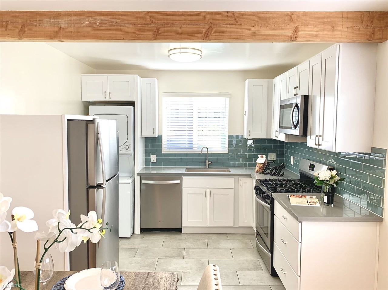 Grand View Apartments - Photo 2 of 14