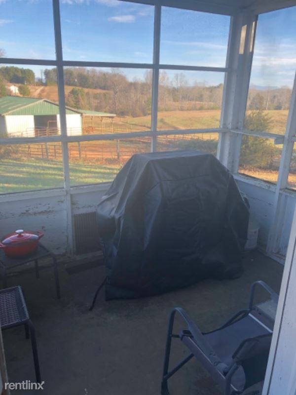 3300 Earls Bridge Rd - Photo 2 of 17