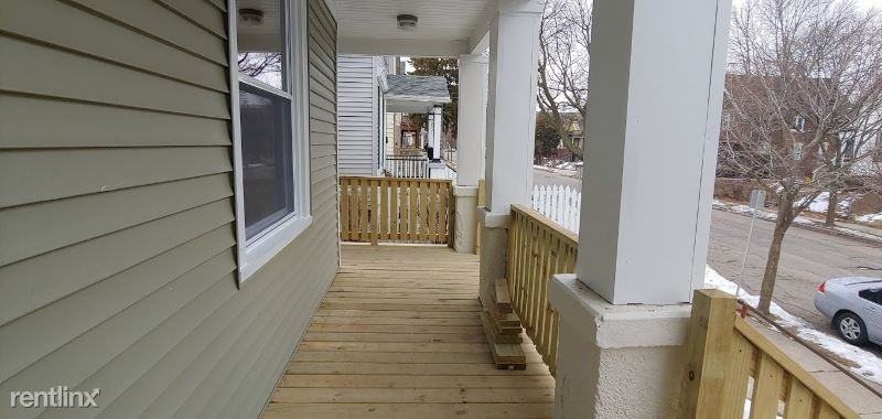 3374 N Richards St - Photo 3 of 16