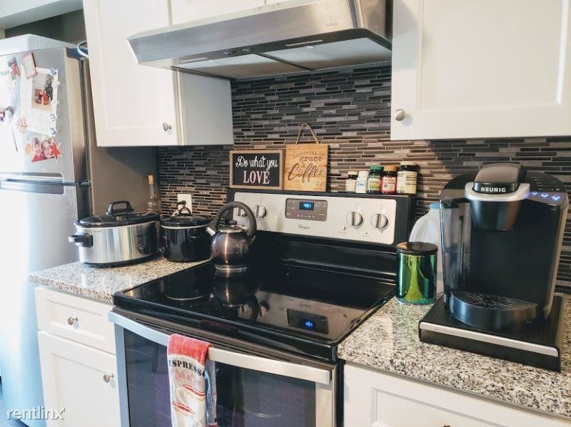 98 Quinapoxet St. 3 - Photo 3 of 18