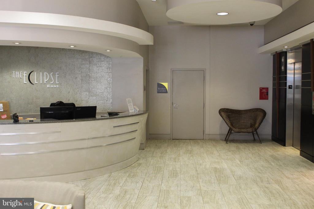 3650 S Glebe Rd 743 - Photo 2 of 36