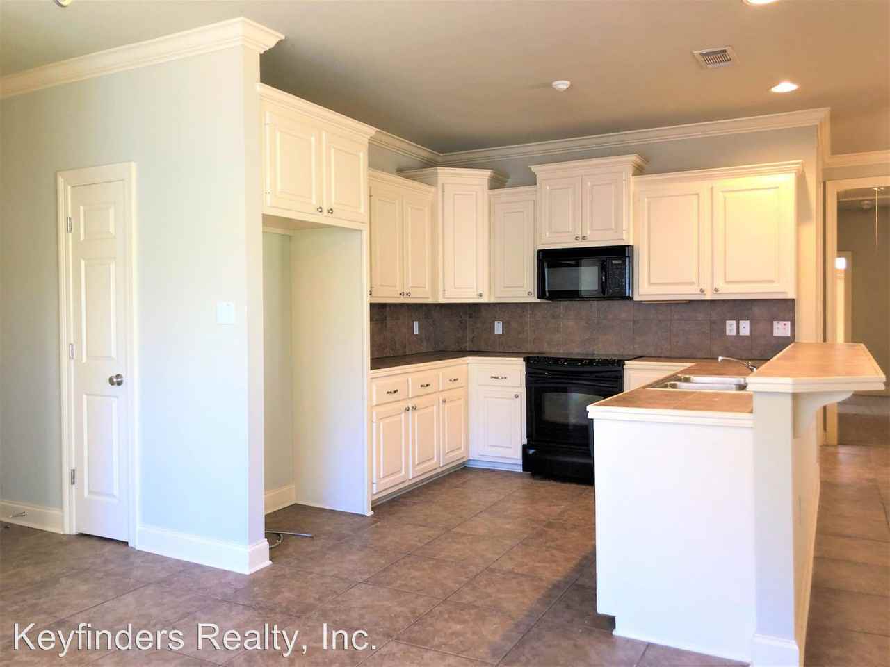 41040 Villa Ct. North - Photo 2 of 20