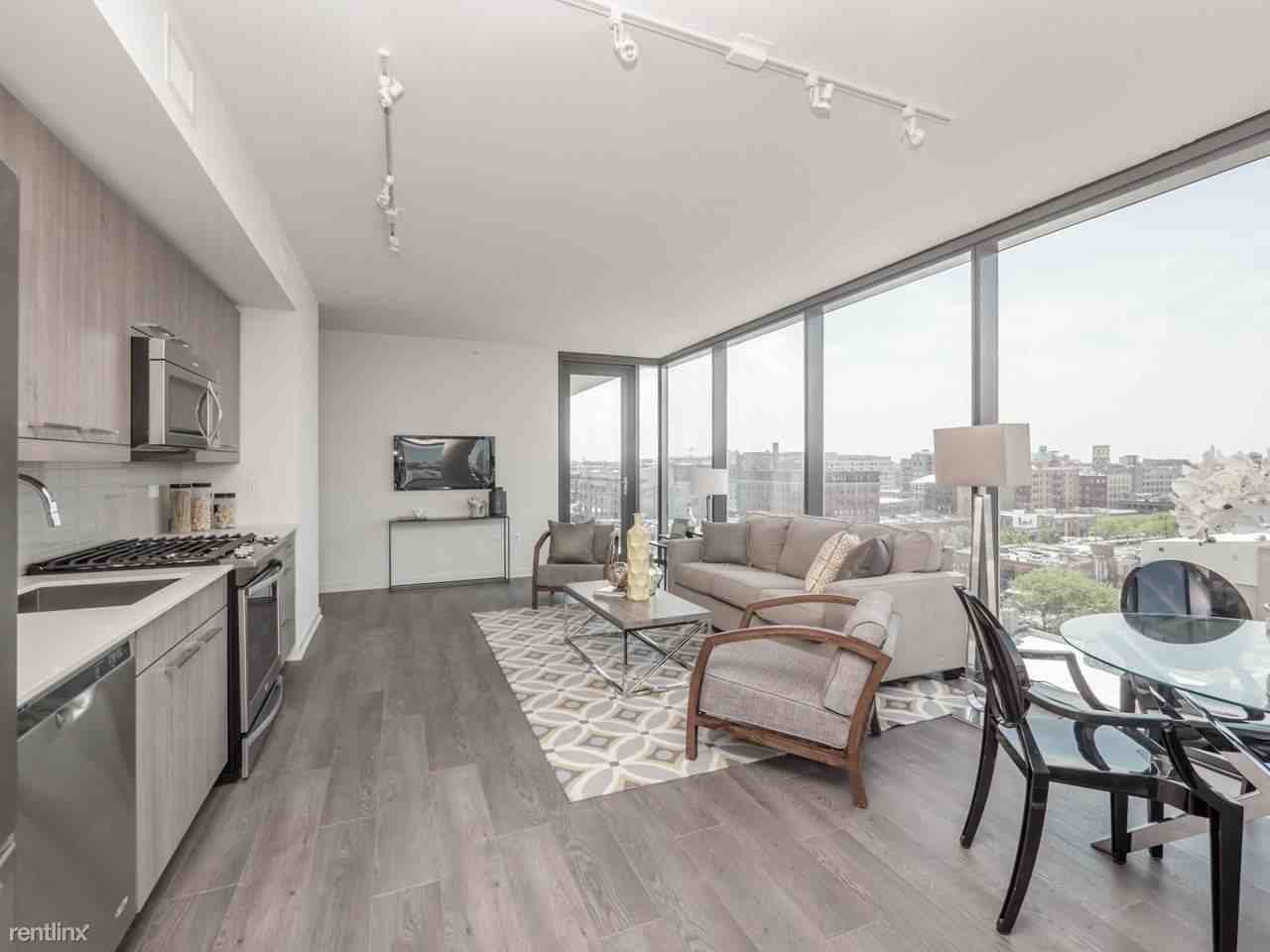 733 W Couch Pl - Photo 3 of 10