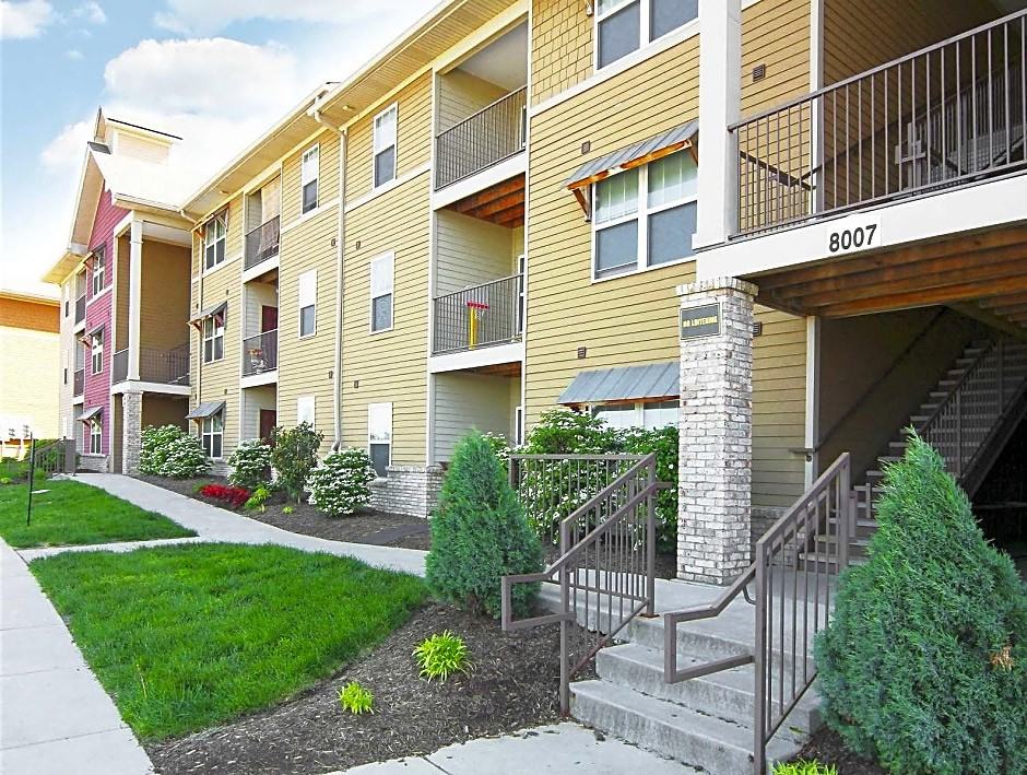 Overlook Terrace - Photo 3 of 46