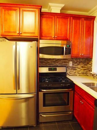 434 Clermont Ave - Photo 3 of 8