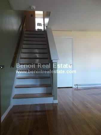 11 Totman Dr B - Photo 2 of 11