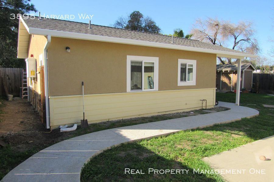 3895 Harvard Way - Photo 2 of 12