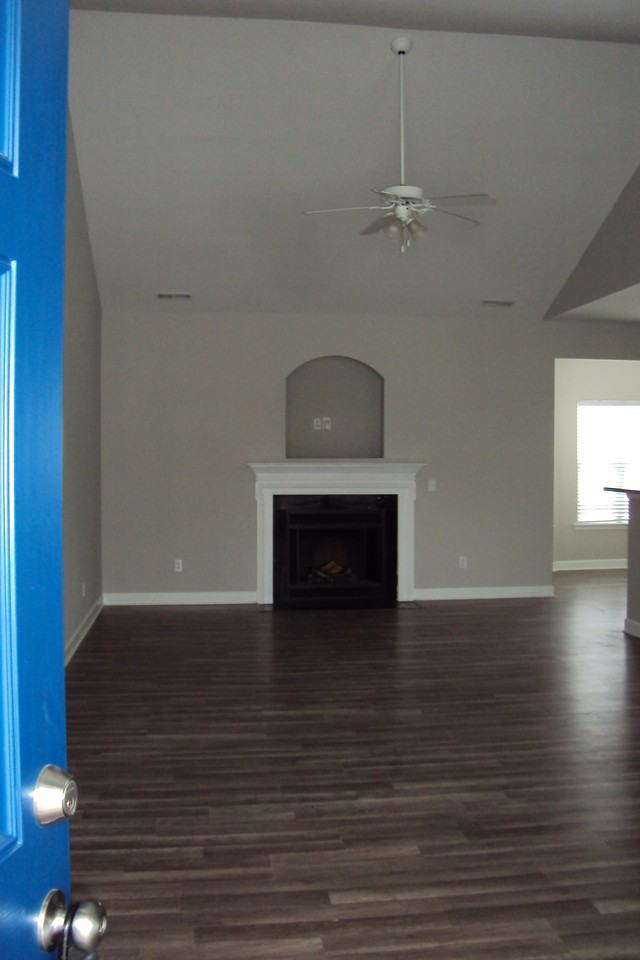 8432 Dawson Ln - Photo 2 of 12
