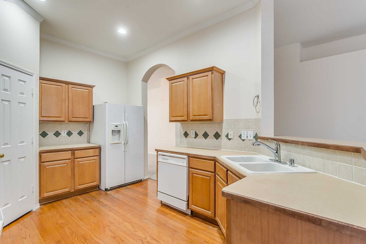 5925 Dustin Trail - Photo 2 of 11