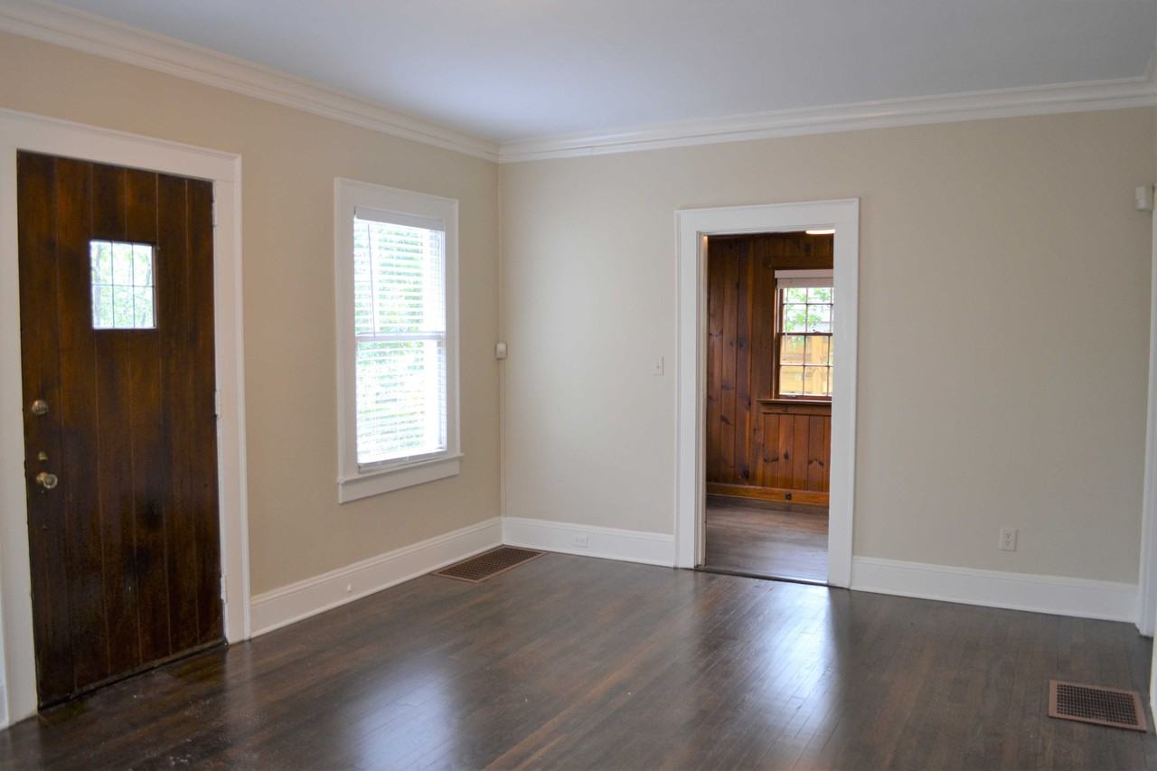 293 Springdale Dr Ne - Photo 2 of 19