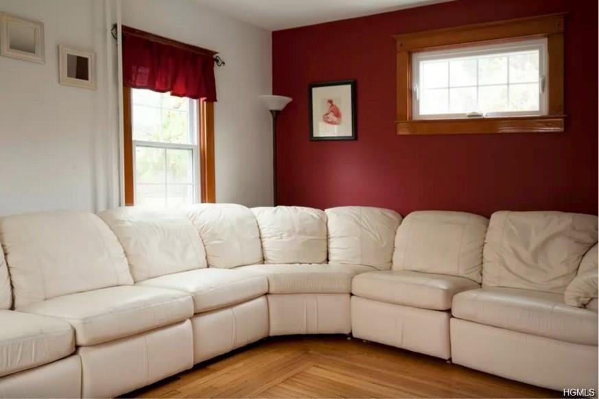 124 Camp Hill Road - Photo 3 of 24