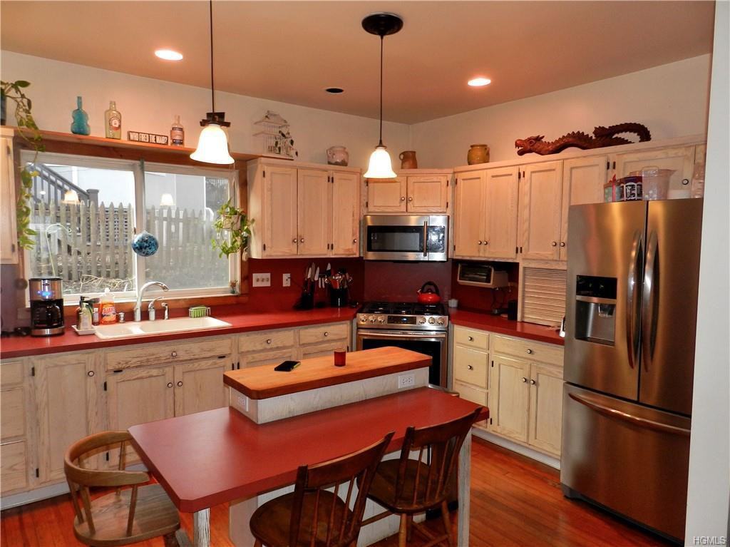 116 Castle Heights Avenue - Photo 3 of 16